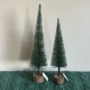 The Farmhouse by Rachel Ashwell Snow Covered Christmas Trees 🌲 Set of 2 NEW